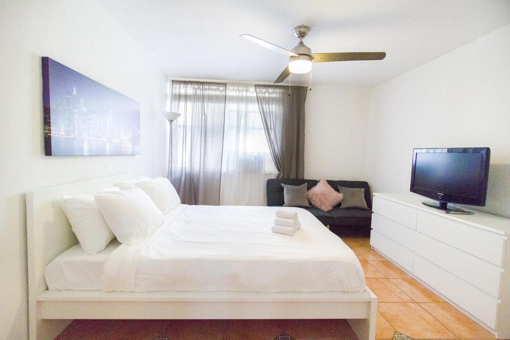 713 Miami Beach Apartments Værelse billede